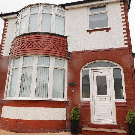 Vila 23 Ryden Avenue Cleveleys Exteriér fotografie